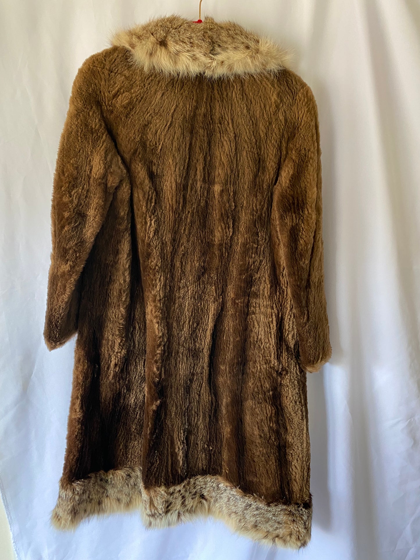 La Renaissance Fur w/Spotted Fox Trim