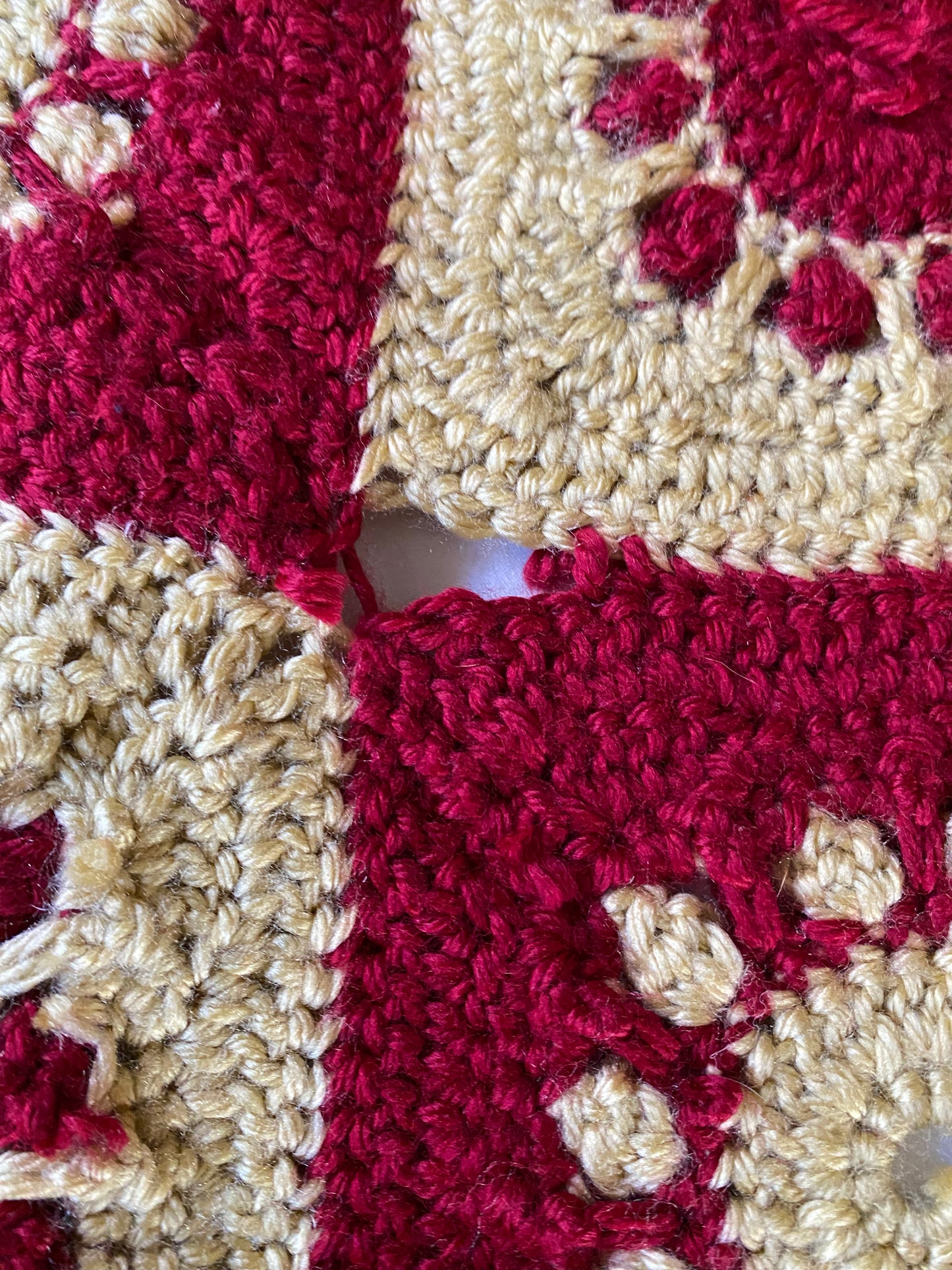 Handmade Cream/Red Knitted Throw