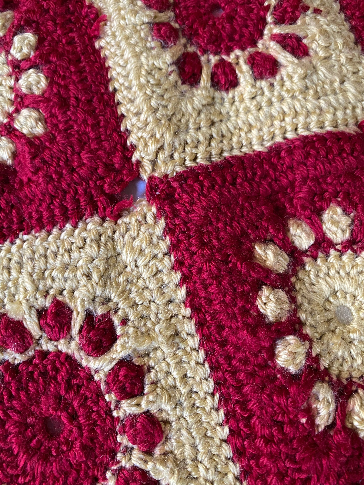 Handmade Cream/Red Knitted Throw