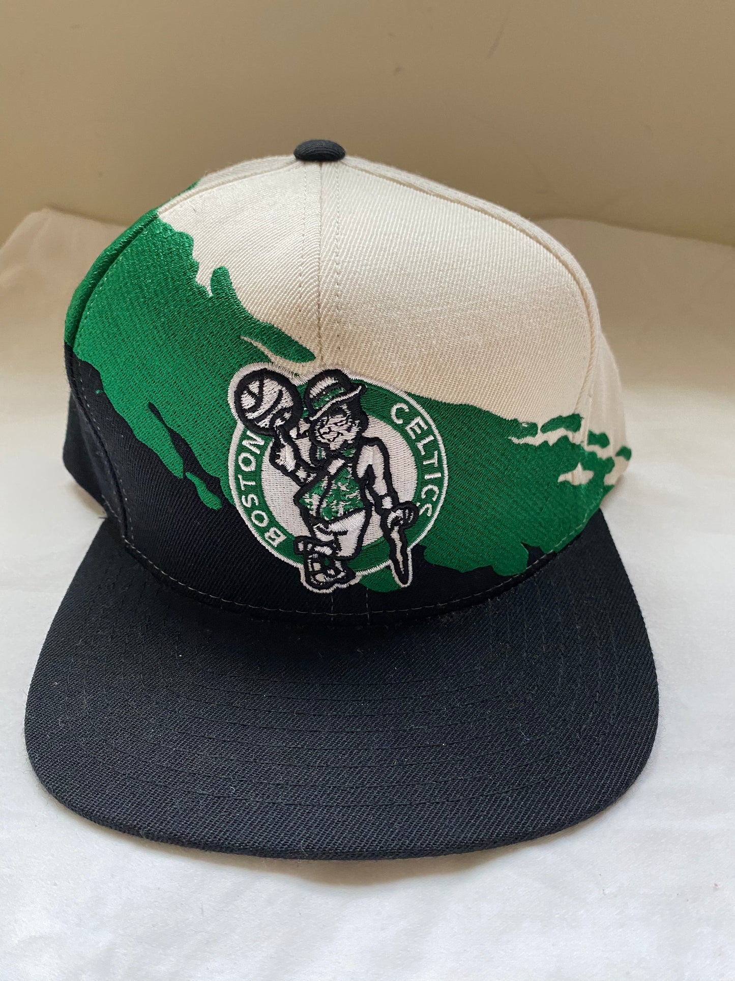 ﻿Boston Celtics Black, Green & White Mitchell & Ness Hat