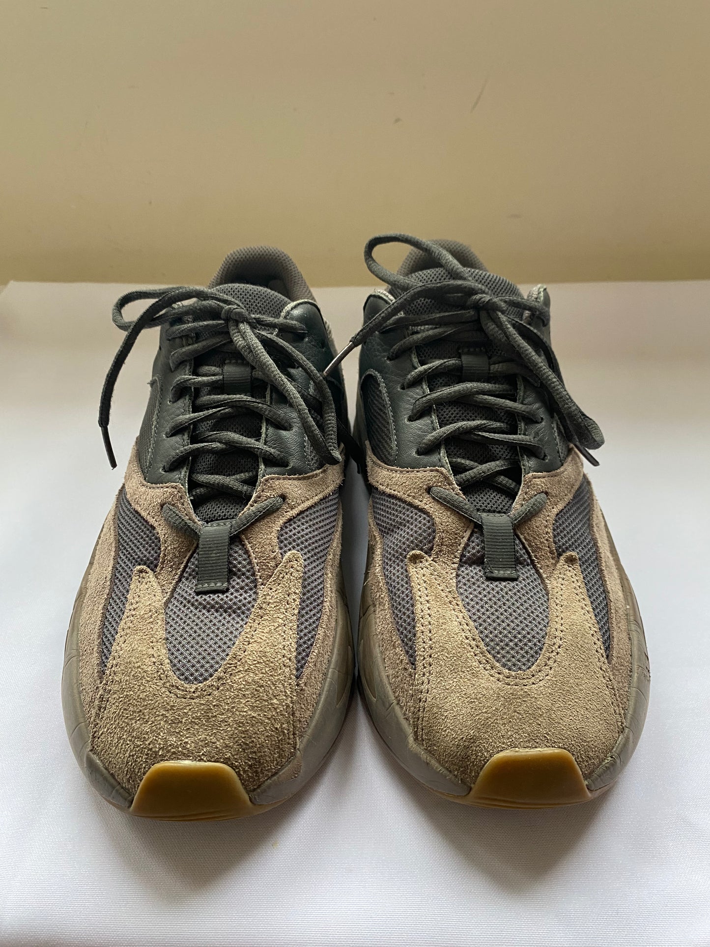 Adidas Yeezy Boost 700 Mauve Shoes (Size 11)