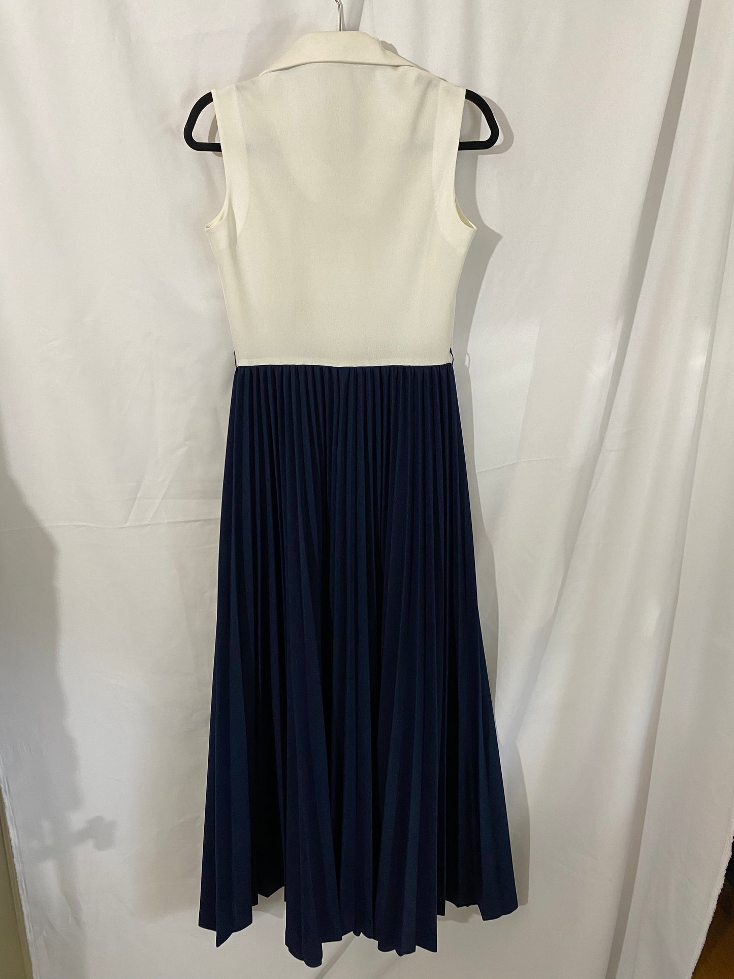 1960s/70s White & Navy Sleeveless Maxi Dress