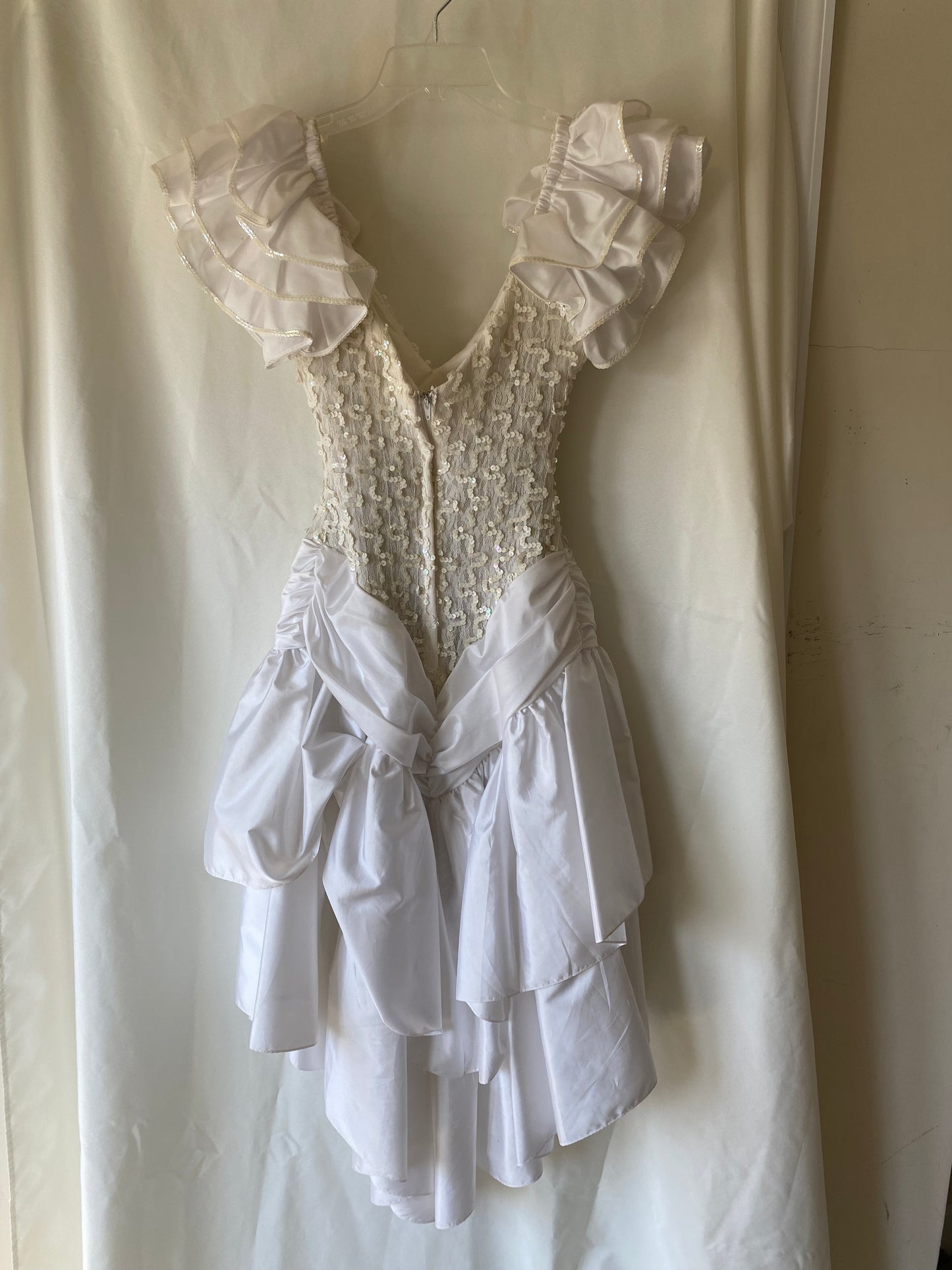 Vintage White Puffy Sleeve Sequined Dress